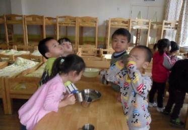 小班科学咕噜噜教案1