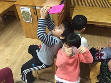 小班儿歌照镜子教案2