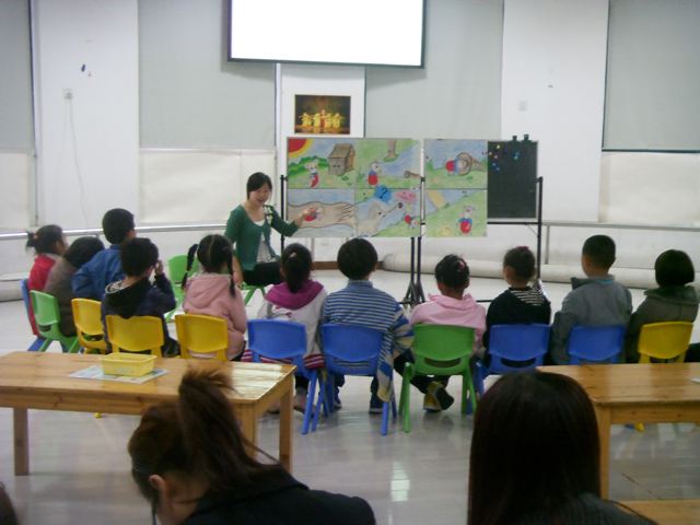 大班艺术鸭子上桥教案3