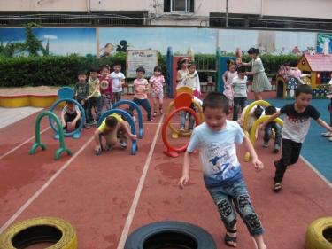 幼儿园小动物赛跑教案2