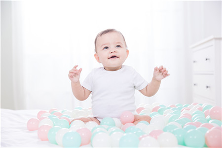 寶寶吐泡泡就是肺炎嗎