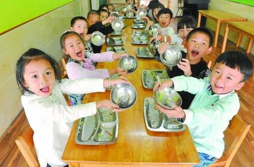 小班健康不挑食教案2
