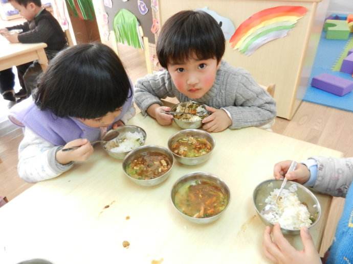 小班健康不挑食教案3
