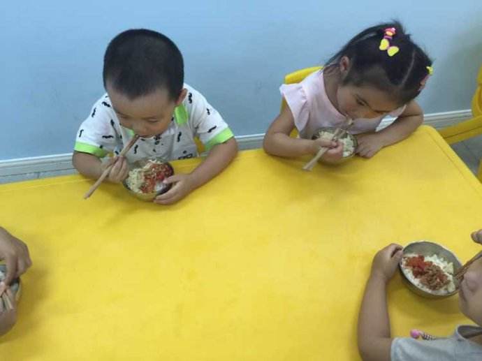 小班不挑食健康教案2