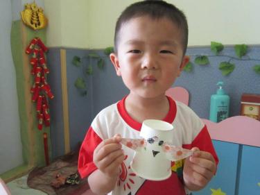 小班彩纸飘飘教案1