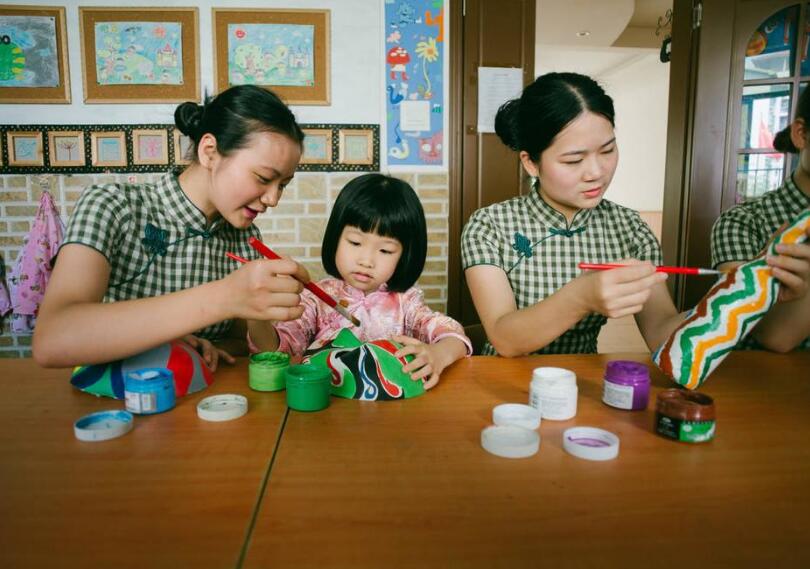 彩纸飘飘小班教案3