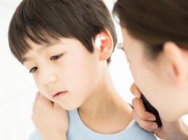 小儿外耳道炎的症状4