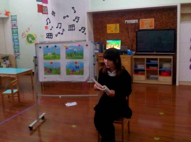 小班社会小蚂蚁坐公车教案1
