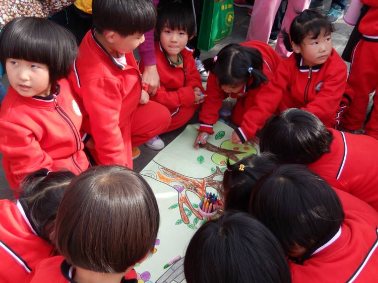 中班科学爱护植物教案1