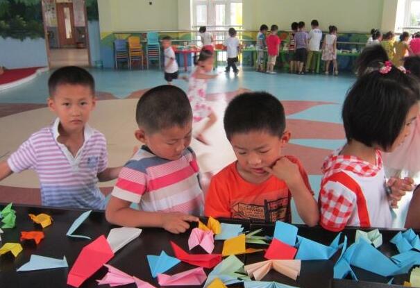 中班社会鱼宝宝笑了教案3
