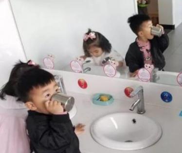 清洗口腔教案小班1