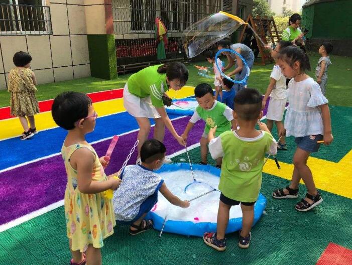 小班科学有趣的泡泡教案3