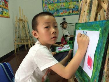 小班美术神奇的画笔教案2