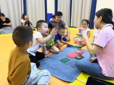 小班小动物爱吃食物教案2