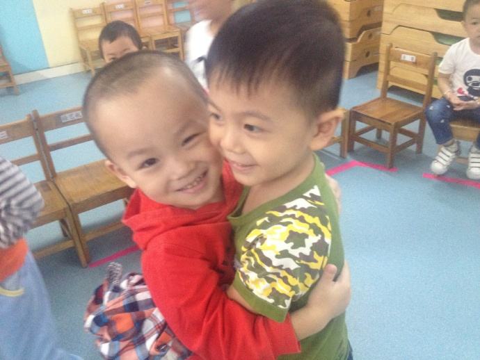 幼儿园小班夹心饼干教案2