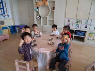 小班语言猪妈妈的夹心面包教案3