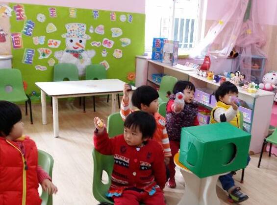 小班奇妙的箱子教案1
