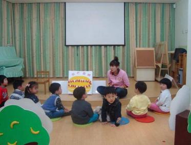 幼儿园音乐房子里有箱子教案2