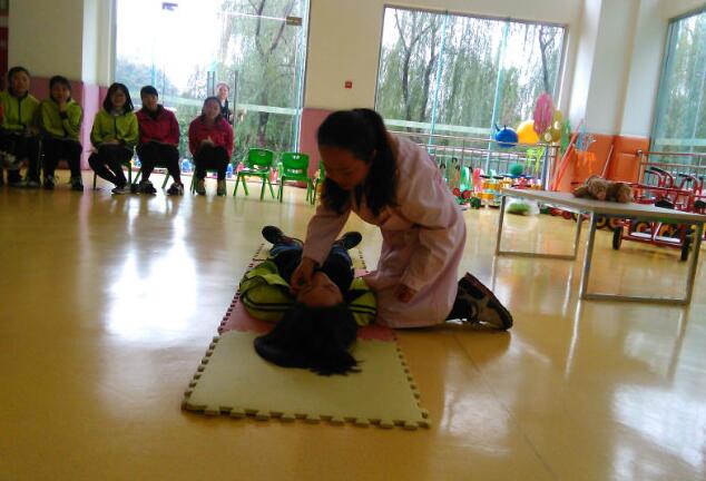 大班科学我的小小急救手册教案3