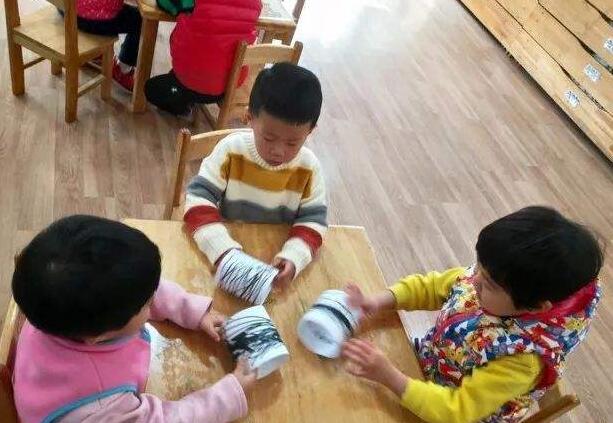 小班美术小汽车教案1