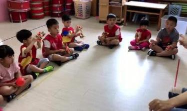 幼儿园月亮婆婆喜欢我教案1