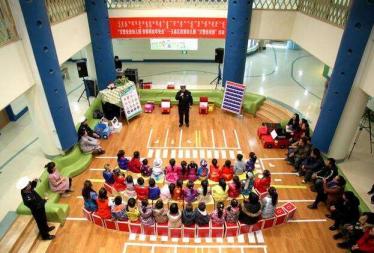 幼儿园大班交通安全教案1