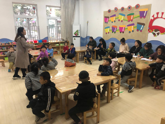 小班数学小猪过生日教案3