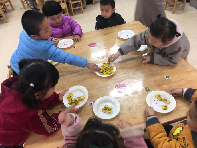 幼儿园小猪过生日数学教案3
