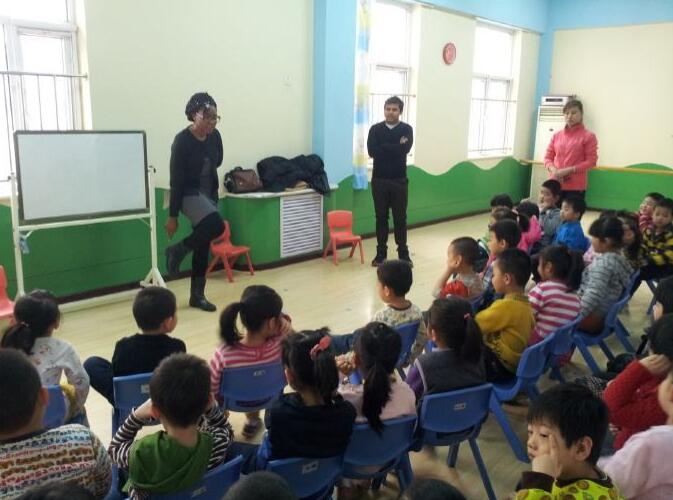 幼儿园大班语言摇篮教案1