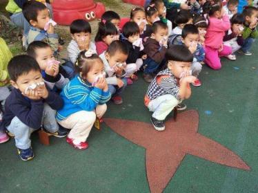 不能乱动煤气灶大班安全教案1