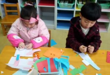 幼儿园小鱼捉迷藏教案2