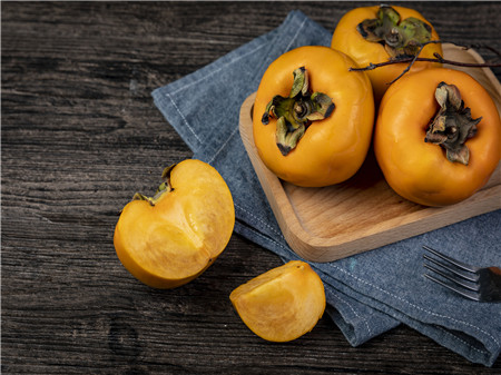 脆柿子减肥期间能吃吗
