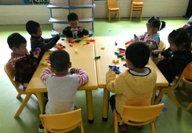 小班健康肚子为什么会疼教案2