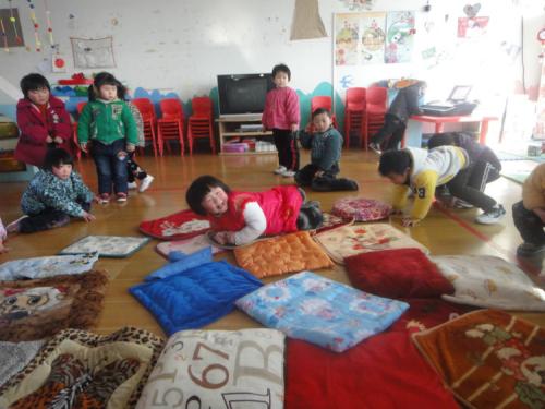 幼儿园健康我会骨碌碌教案2