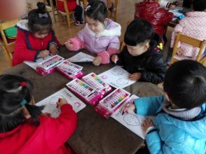 幼儿园小小发型师教案1