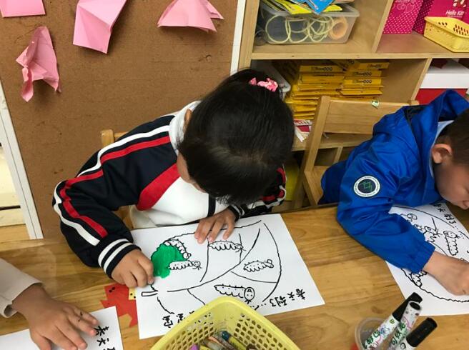 幼儿园中班科学可爱的蚕宝宝教案3
