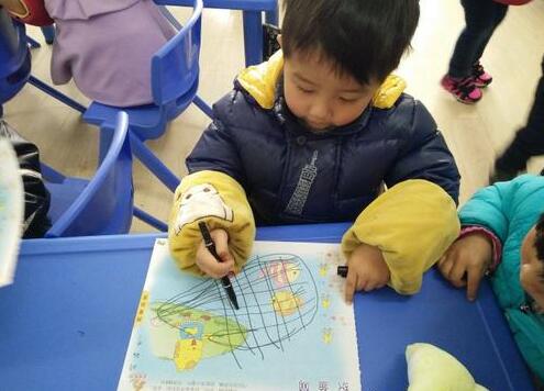 小班美术渔网教案3 小班美术渔网教案3