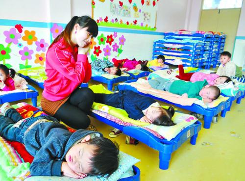 小班安全睡觉安全教案2