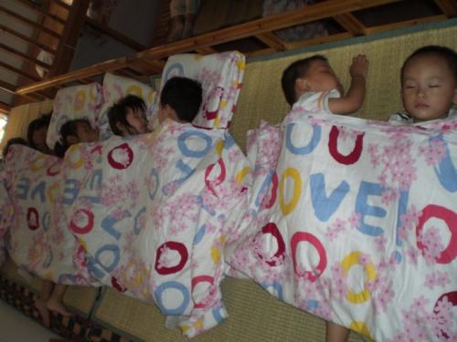 小班良好的睡眠习惯教案1