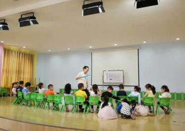 幼儿园大班小小按摩师教案3
