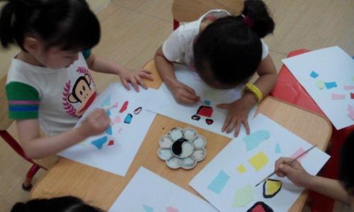幼儿园有趣的房子线条画美术教案1