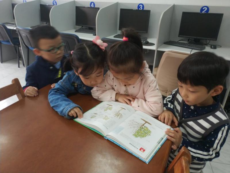 幼儿园大班制作书签教案2