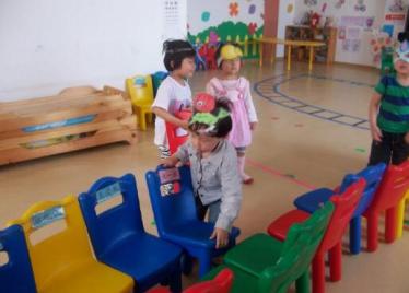 幼儿园中班圆圆和圈圈教案1