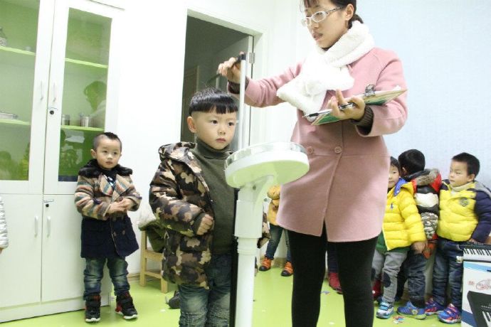 中班活动小熊想长高教案2