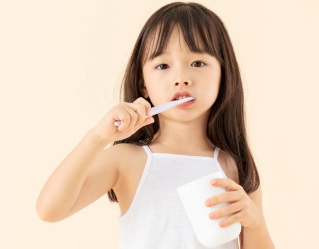 怎么教孩子学刷牙