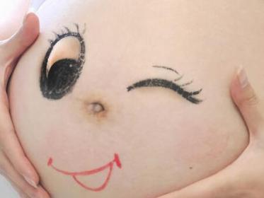 孕妇化妆宝宝会长胎记吗