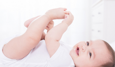 顺产会导致宝宝肢体发育不均衡吗