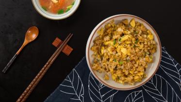 蛋炒饭先放蛋还是先放饭