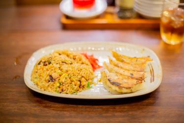 蛋炒饭先放蛋还是先放饭