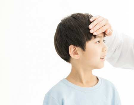 儿童红眼病的初期症状有哪些